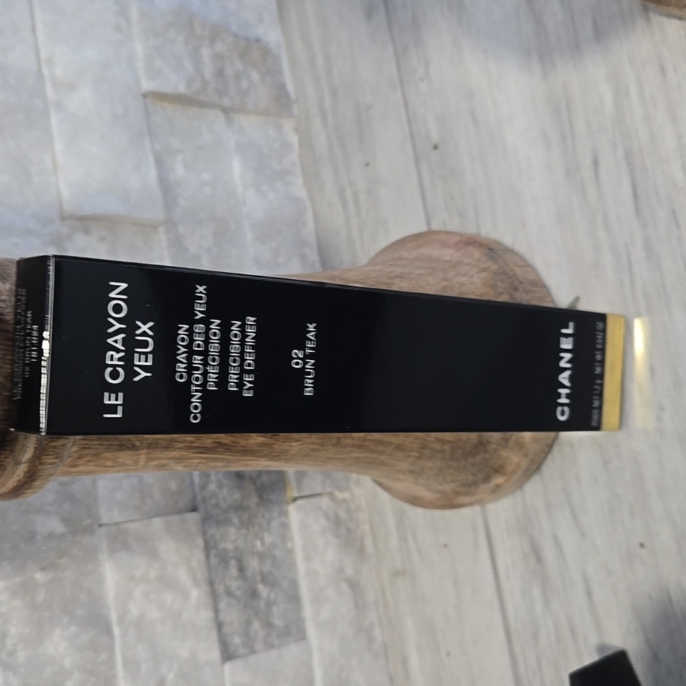 CHANEL Le Crayon Yeux in Brun Teak